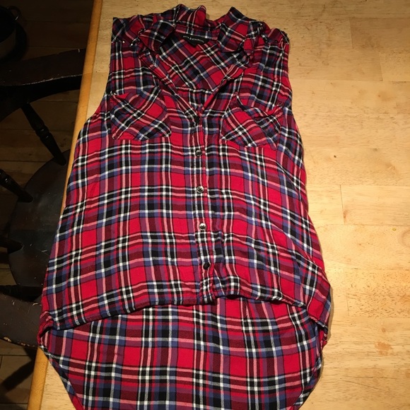 Flannel sleeveless low to high shirt size small - Picture 1 of 4